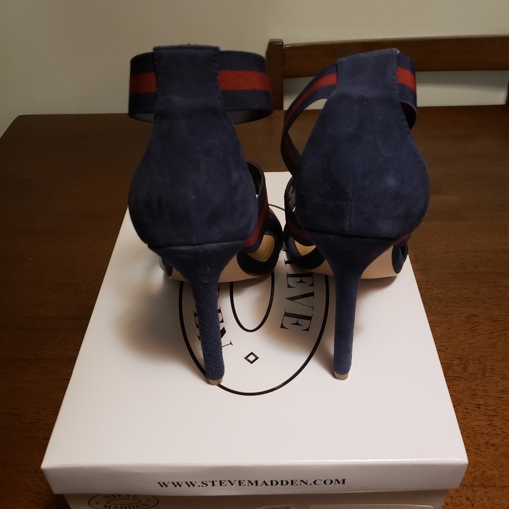 Shoes - Picture 4 of 7